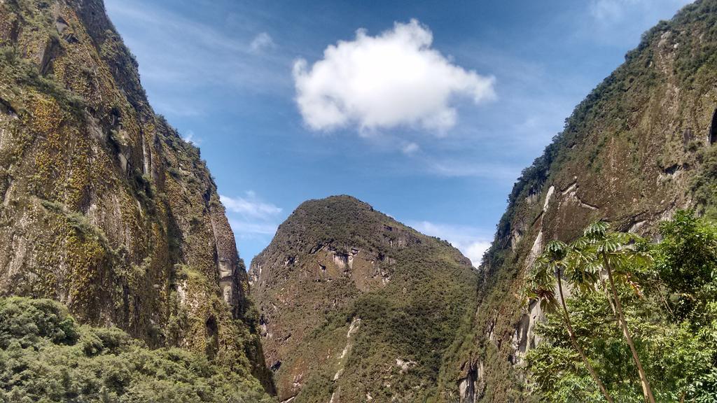 Hostal Vista Waynapata 123 Machu Picchu Exterior photo